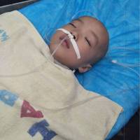 五岁的活泼男孩,你何时醒来?爸妈的眼泪都快哭