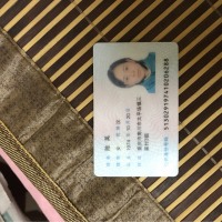 陈英今年43 患了宫颈癌离异一个人代个女儿急