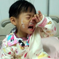 请爱心人士帮帮我的宝宝,不想再让她白血病的