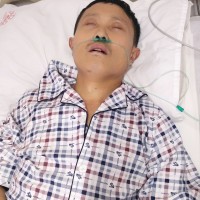 妈妈已经离开了我 请救救我的爸爸 我不能没有