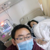 我今年32岁,我是一位妈妈,也是一位女儿,我想活