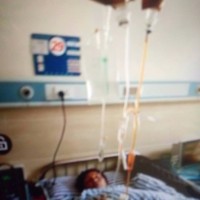 妈妈请您握紧我的手!我们一起战胜疾病!